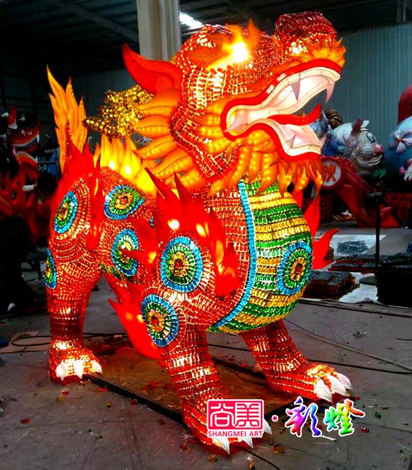 用什么材質(zhì)做花燈彩燈是自貢人想不到的？創(chuàng)意成就一方產(chǎn)業(yè)