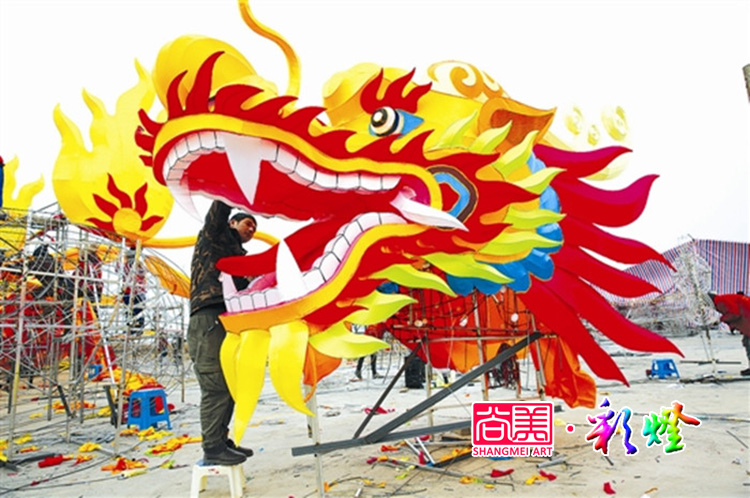 自貢彩燈制作隊(duì)伍如此龐大，是怎樣組織起來的呢？